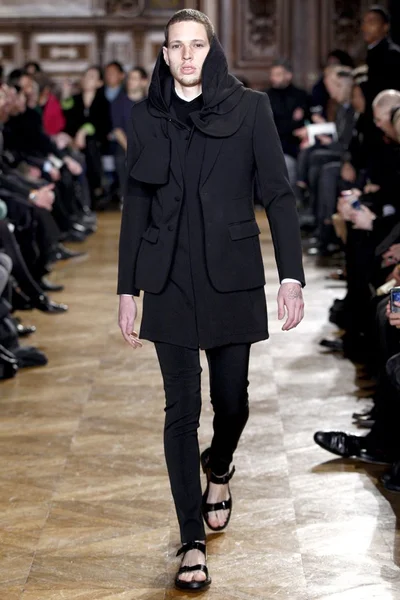 Look 9